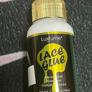 Lace Glue By Luxfume 